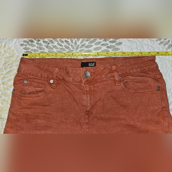 Rust distressed shorts with cuff **see pics for measurements** - Picture 4 of 5